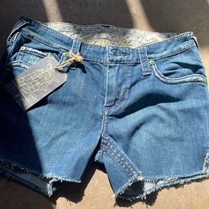 Women’s shorts